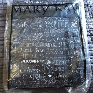 Limited edition Mary Kay travel organizer new